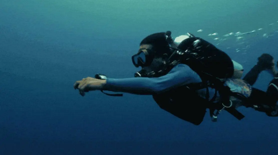 Would you prefer handheld DPV or wearable backpack underwater thruster?